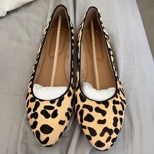 Size 10 Camel colored flats.